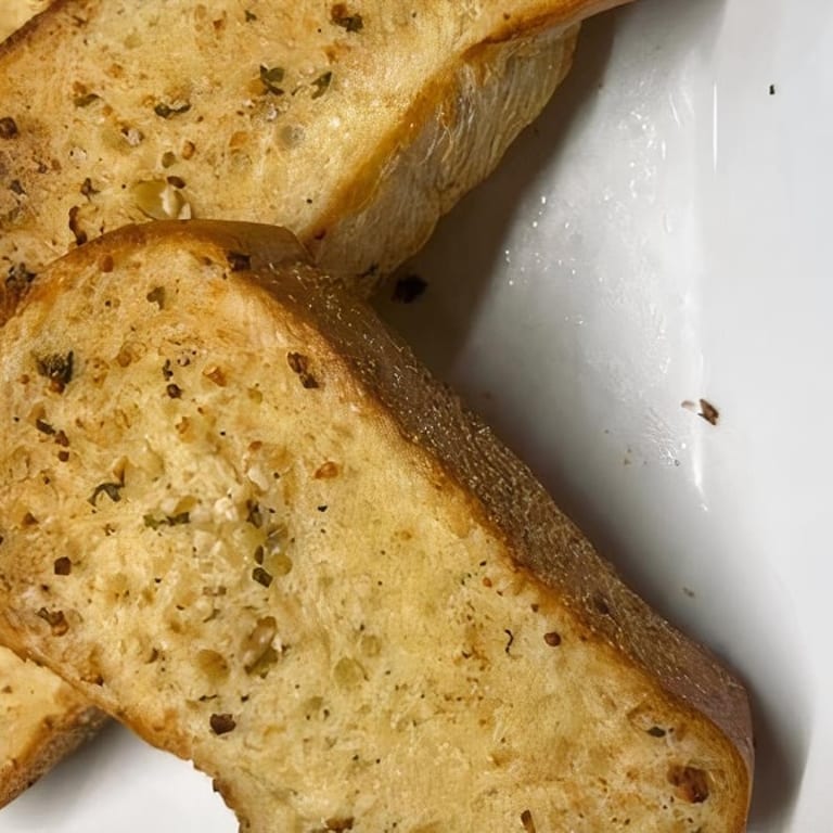 Delicious Garlic Bread at Our Italian Restaurant